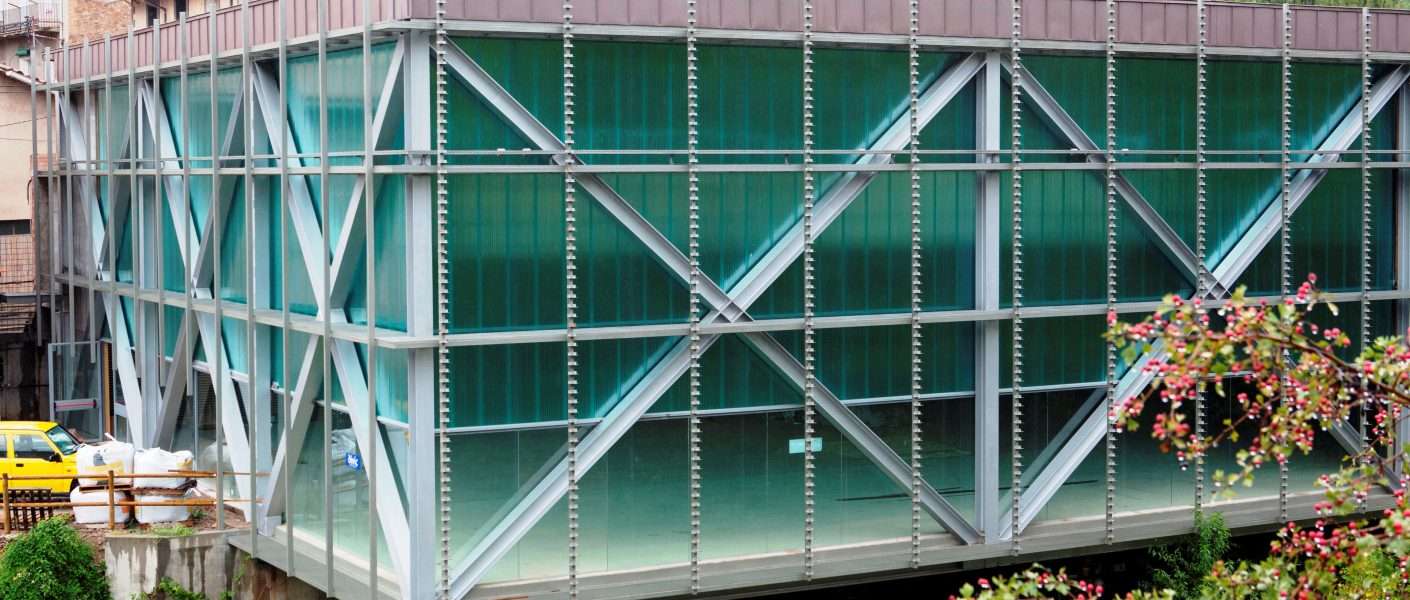 Polikarbonát bevilágító panelek